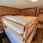 Cornelia 1 Ski-in-out Stunning Views & Sleeps 8 *