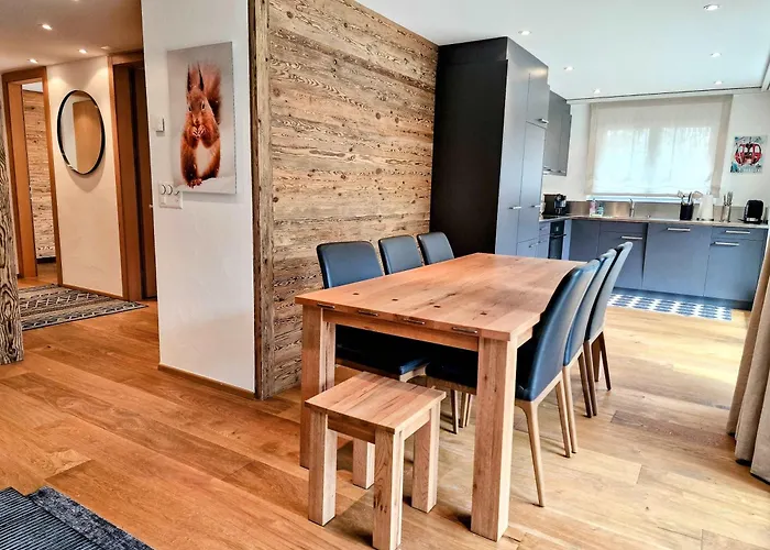 Cornelia 1 Ski-in-out Stunning Views & Sleeps 8 *