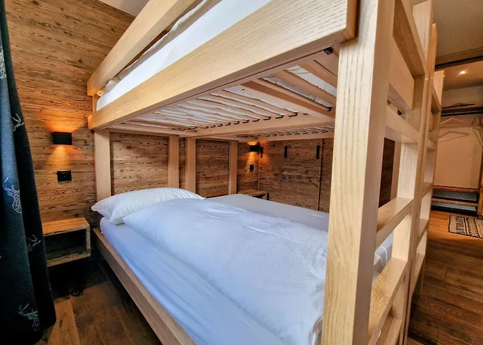 Сasa de vacaciones Cornelia 1 Ski-in-out Stunning Views & Sleeps 8 *