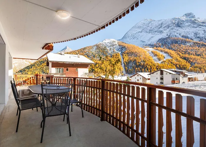 Сasa de vacaciones Cornelia 1 Ski-in-out Stunning Views & Sleeps 8 Saas-Fee