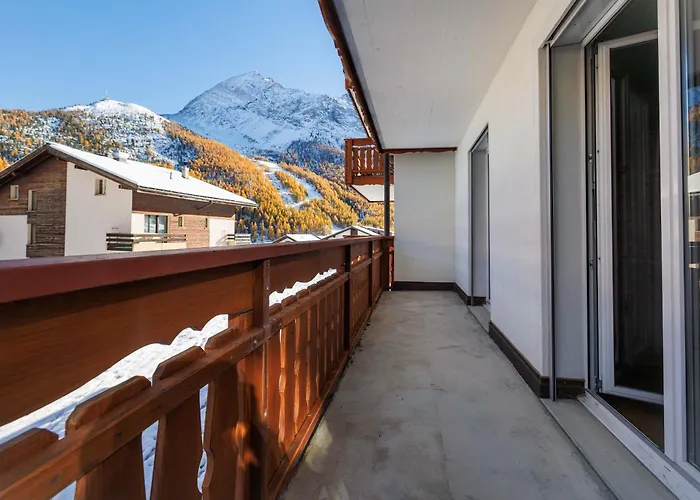 Сasa de vacaciones Cornelia 1 Ski-in-out Stunning Views & Sleeps 8 *